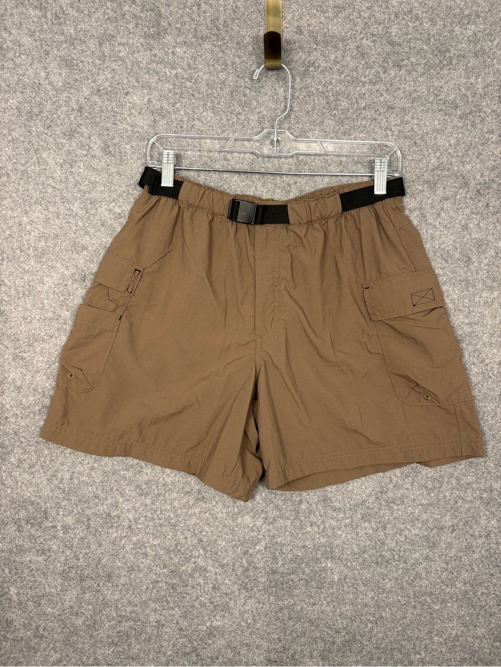 Columbia Women’s Size 6 Khaki Hiking Outdoor Shorts 5” Inseam